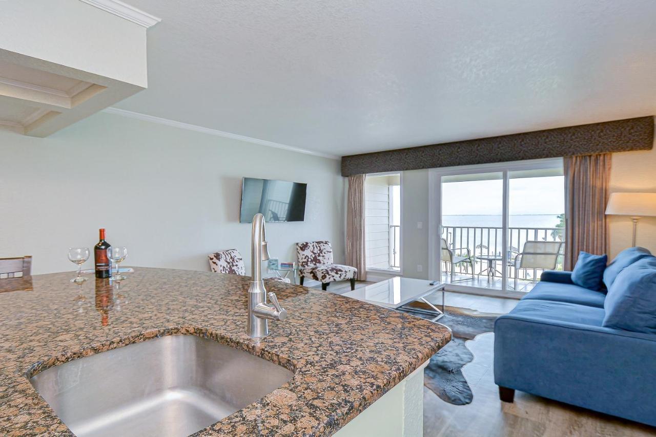 441-Waterfront, Amazing Views, Wifi, Pool And Close To Bucs Stadium タンパ エクステリア 写真