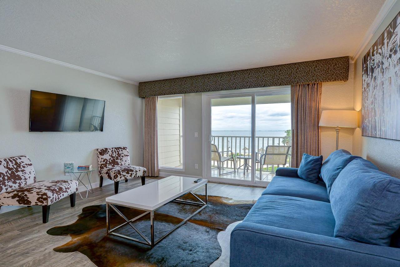 441-Waterfront, Amazing Views, Wifi, Pool And Close To Bucs Stadium タンパ エクステリア 写真